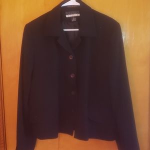 Matisse Studio black short lined blazer size 18